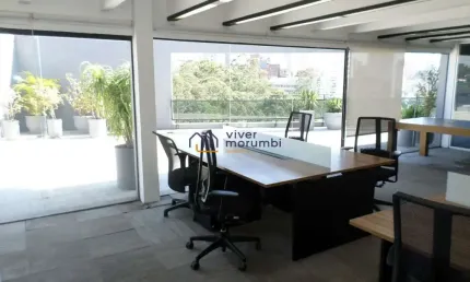 Cobertura comercial no Real Parque com área aberta para happy hour