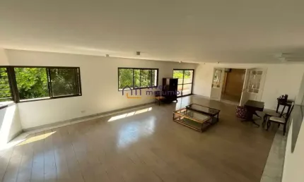 Oportunidade, apartamento muito bem localizado, torre única  com 369 mts  com planta diferenciada