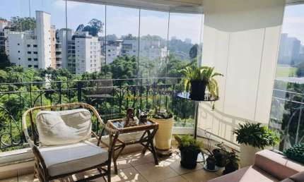 Excelente apartamento com 110m², 3 quartos sendo 1 suíte e 3 vagas.