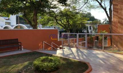 casa no jardim Guedala. 4 dormitórios. 2 suites, piscina. churrasqueira,