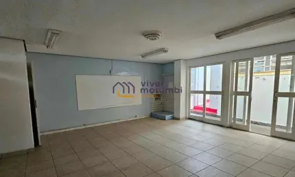 Casa comercial com 343m² em avenida de grande circulação.