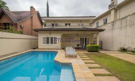 Casa Assobradada na região do Panamby, próxima ao Vitória Régia.