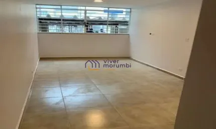 Sobrado no Brooklin, 173 m², três quartos e duas vagas.