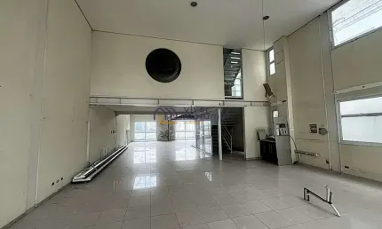 Rua fonseca brasil - sobrado comercial com 3 andares e 2 subsolos!