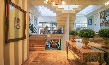 CIDADE JARDIM - LINDA CASA EM  CONDOMÍNIO COM 3 SUITES E ESPAÇO GOURMET!