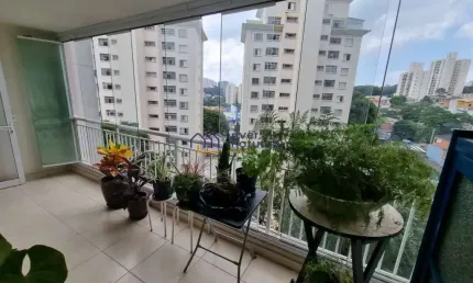 APARTAMENTO, 92 m², TRÊS QUARTOS, SUÍTE E DUAS VAGAS.
