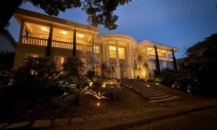 Casa em condomínio fechado com 4 quartos para alugar na Rua João Di Pietro, --, Jardim Leonor, São Paulo