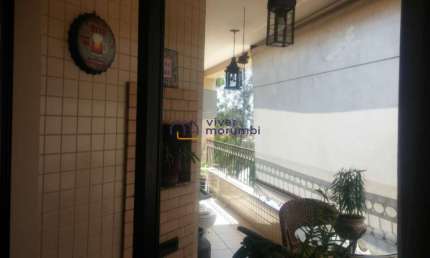 Amplo apartamento, em rua excelente! Uma ótima oportunidade!