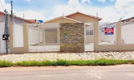 (VENDA) CASA 02 Quartos, Terreno Grande, Com Bom Acabamento codigo: 97713