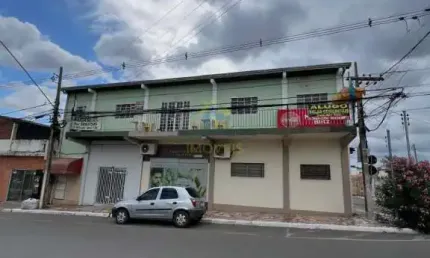 Prédio Comercial Av das Palmeiras Esquina, com 350m² codigo: 113605