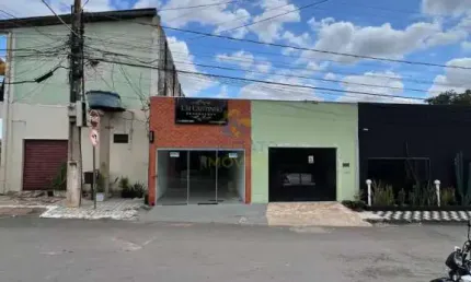 Prédio comercial av das palmeiras esquina, com 350m² codigo: 113605