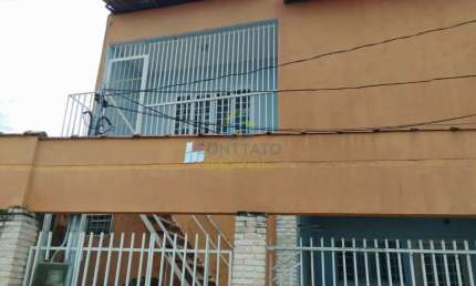 Apto Superior,  75m² ,03 Quartos, sendo uma Suíte, Sala, Cozinha Americana VALOR 1.800,00 codigo: 121043