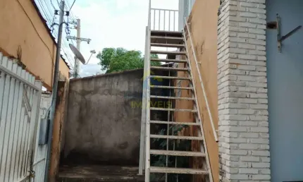 Apto superior,  75m² ,03 quartos, sendo uma suíte, sala, cozinha americana valor 1.800,00 codigo: 121043
