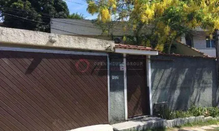 Open House. vende ótima casa  em São Gonçalo, 3 quartos, cozinha em conceito aberto!!