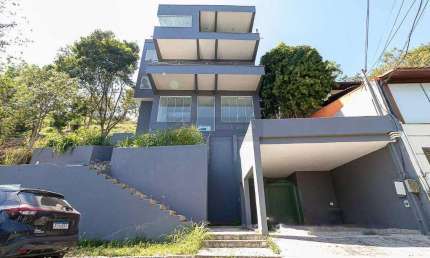 BAIXOU !!!-Open house vende: triplex com  4 suites  no Condomínio Ubá Pendotiba