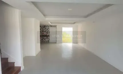 open house vende casa moderna em Itaipu, 1 locação , financia !!!
