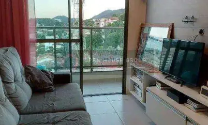 Lindo Apartamento com 2 quartos no Badu,Condomínio Ferney Voltaire