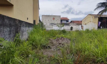 Terreno à venda na Rua Francisco Nascimento, Serra Grande, Niterói