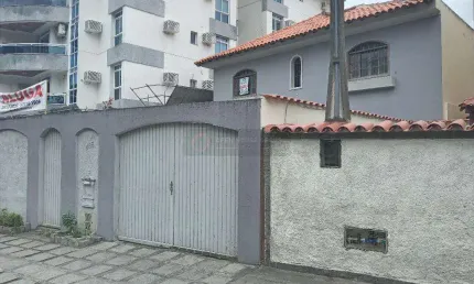 Open House Vende : Casarão para fins Comerciais ou Residenciais, Avenida Ruy Barbosa / São Francisc