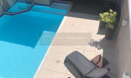 A open vende belíssima casa no loteamento boa vista ,itaipu, com três quartos e piscina