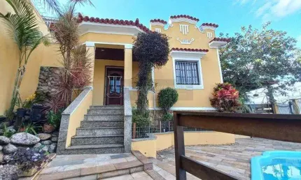 BAIXOU!Open House Vende - Maravilhosa Casa de 3 Quartos no Largo do Barradas