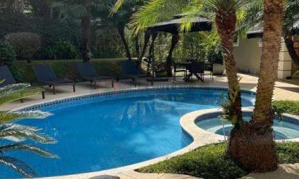 Open House vende bela casa no  Condomínio Quinta do Lago Itaipava Petrópolis