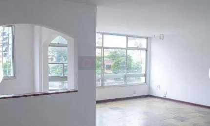 Apartamento na praia João Caetano, 4 quartos. 172M²