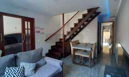 Vendo linda Casa Duplex 2 Quartos  em Condomínio Maria Paula