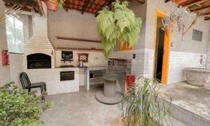 Open House Vende - Casa de Condomínio com 6 Quartos e 4 banheiros à Venda