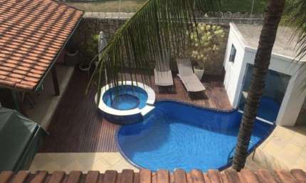 OPEN HOUSE VENDE CASA MARAVILHOSA DE 4 QUARTOS SENDO 1 SUÍTE COM CLOSET NO BADU.