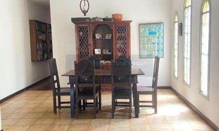OPEN HOUSE vende  casa com 5 quartos, 2 suítes, closet no trevo de Piratininga