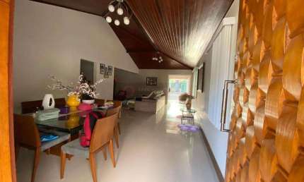 Open House Vende Linda Casa em Buzios com 3 Suites , Piscina com Hidro e Churrrasqueira