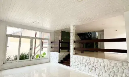 Casa com 7 quartos à venda na Rua Periraz, Camboinhas, Niterói