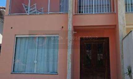 Casa Geminada Moderna com 3 Suítes, Piscina e Lazer em São Francisco  Niterói/RJ