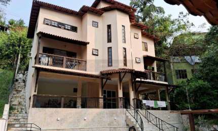 Baixou!!! Open House vende Casa com 5 quartos , 4 suítes em condomínio de alto padrão!!!