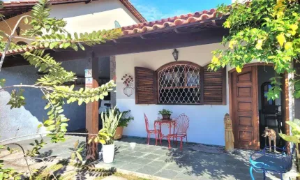 Open House vende excelente casa duplex em Maria Paula