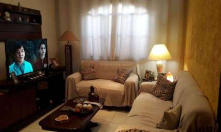 Ótima casa de 2 qtos sendo 1 suíte, vaga,  próximo da rua Dr March no Barreto