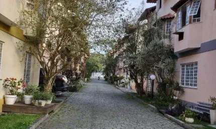 Casa em condomínio fechado com 3 quartos à venda na Rua Walter Neves, 00, Maria Paula, Niterói