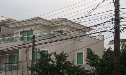 Open House Vende Lindíssima Casa Duplex em Camboinhas !!