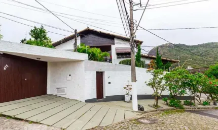 Casa com 4 quartos à venda na Rua Tabajaras, São Francisco, Niterói
