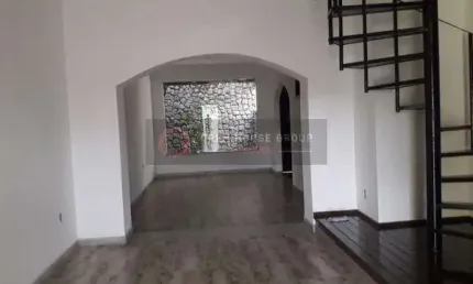 Open House Vende - Casa toda reformada com área gourmet no centro de São Gonçalo