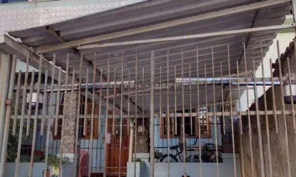 BAIXOU Open House Imóveis vende casa duplex na Dr Sardinha
