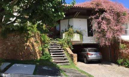 OPEN HOUSE vende linda casa em São Francisco, com 6 quartos, 800m