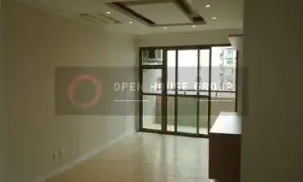 Open House Imóveis vende- Apartamento com 3 quartos decorado indevassado com varandão.