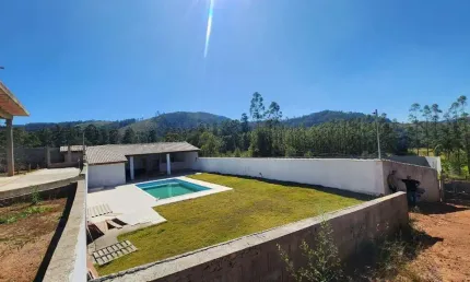 Casa para Venda em Bragança Paulista, Terras do Guatura, 3 dormitórios, 1 suíte, 3 banheiros, 4 vagas