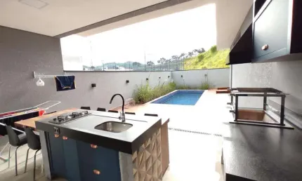 Casa para Venda em Bragança Paulista, Euroville 2, 3 dormitórios, 1 suíte, 4 banheiros, 2 vagas