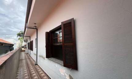 Casa para Venda em Bragança Paulista, Vila Aparecida, 3 dormitórios, 2 banheiros, 1 vaga