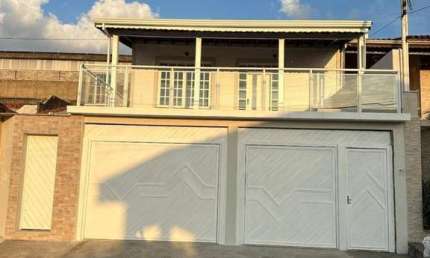 Casa para Venda em Bragança Paulista, Jardim Europa, 4 dormitórios, 1 suíte, 3 banheiros, 2 vagas