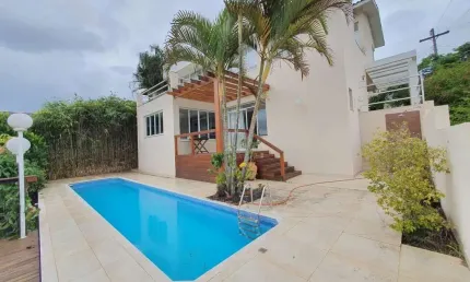 Casa em Condomínio para Venda em Bragança Paulista, Condomínio Residencial Santa Helena, 4 dormitórios, 3 suítes, 5 banheiros, 4 vagas