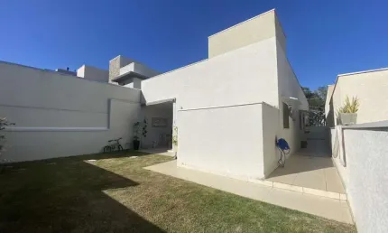 Casa em Condomínio para Venda em Bragança Paulista, Santa Helena, 3 dormitórios, 3 suítes, 5 banheiros, 2 vagas